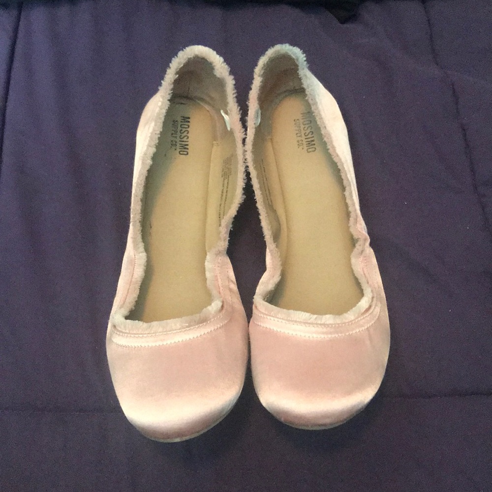 Mossimo Supply Co. Flats